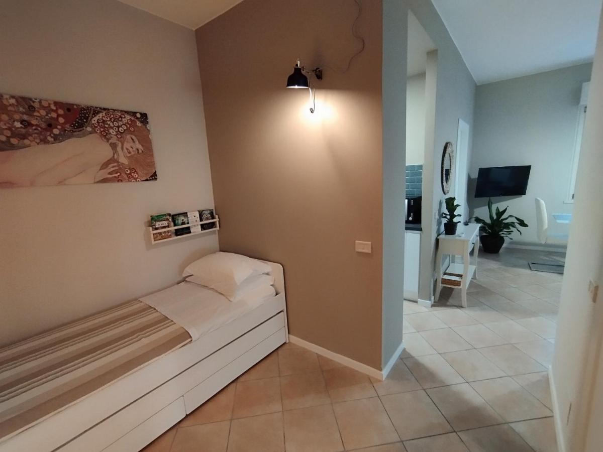 Milano Lodge Bussero ภายนอก รูปภาพ