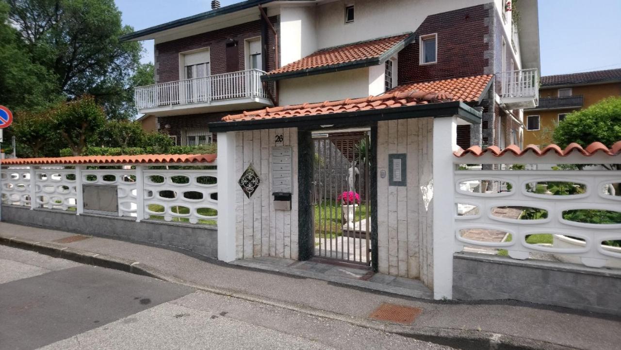 Milano Lodge Bussero ภายนอก รูปภาพ